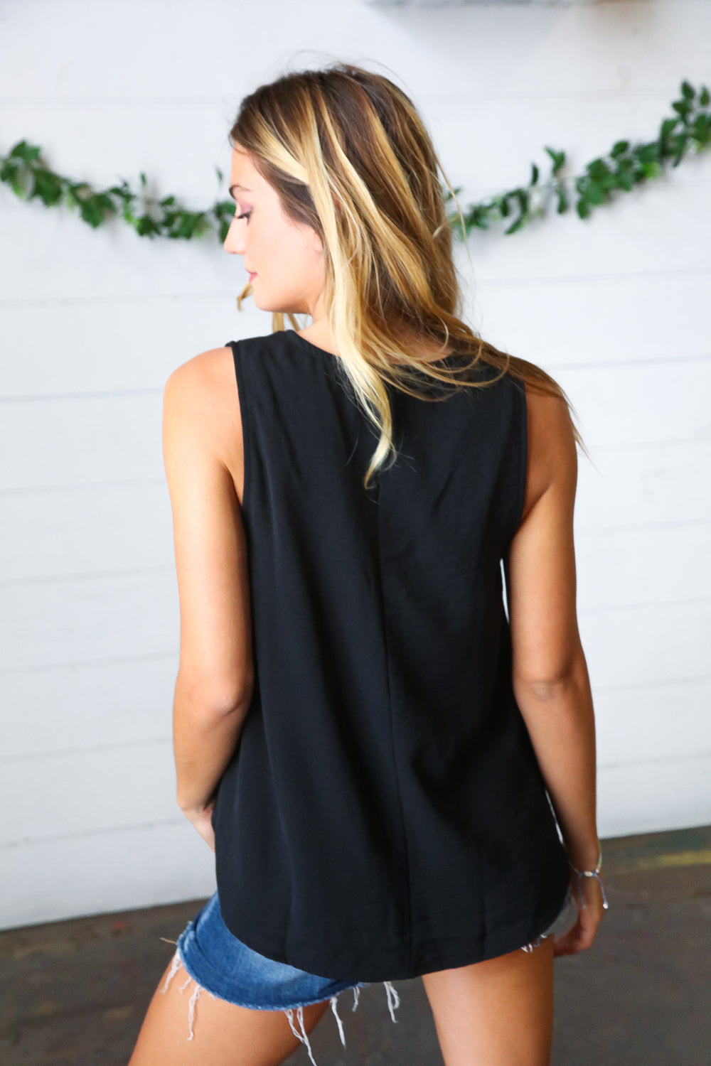 Black Banded V Neck Sleeveless Top